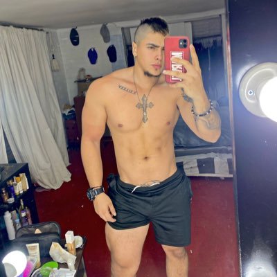 justingarciad3's profile picture. solo se contesta para venta de contenido 🔥. https://t.co/XkbXg9dojt