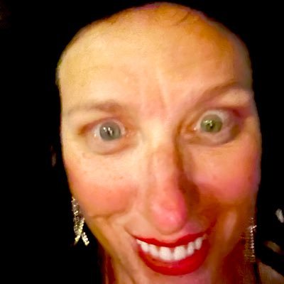 SandraWantParty's profile picture. NFT Flipper since 2020. The first!