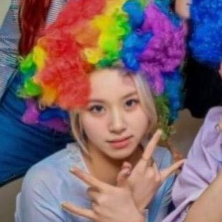 strawberrynojam's profile picture. gg multi but mostly twice/weeekly/le sserafim lol | Main acc: @nOtRICH_