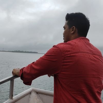 IT software Engineer but first a pro bodybuilder love fitness, love doing Public service,
