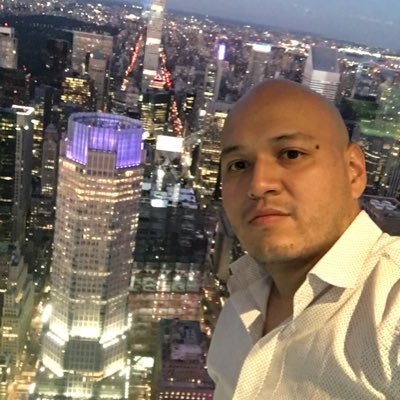 Profesional en Comercio Exterior / Pensamiento filantrópico/Empresario/Soñador/Tunner