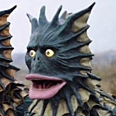 ShuLEGe's profile picture. 钻狗洞出来上网