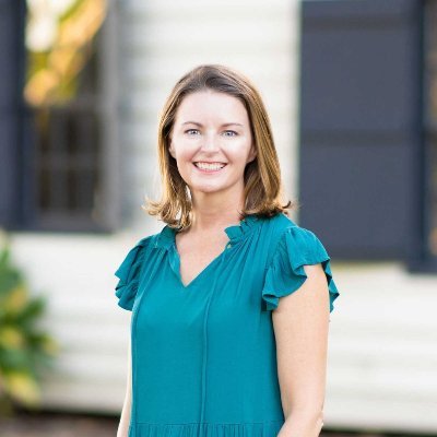 Full time #RealEstate broker, selling on #HiltonHead and in #Bluffton, #SouthCarolina. #BusyMother #KidChauffeur #ERAEvergreenRealEstate Kristyhhi@gmail.com