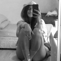 :): (@lunafdezz_) 's Twitter Profile