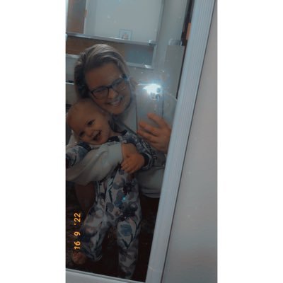 brynnlynch75's profile picture. mommy and wifey
