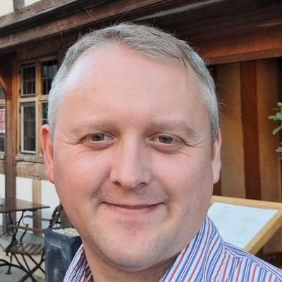 PHP Dev/Tech Lead.
(Ex)Co-organiser @phplondon