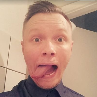 Danish playful and sexpositive Pornaddict 🎥😈 BBC enthusiast! from CPH - I post random stuff 😅Vers (but very capable bttm🍑) - Big Dicks pls 🙏😍🍆 kinks 💦