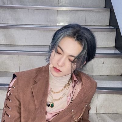 Fan account for Kingdom Xikers VeriVery DKB E'LAST EVNNE. Adult Stan She/Her Black
Main account @srlmort