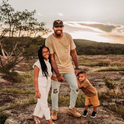 darrowalexander's profile picture. Focused. Ready. Let’s go.