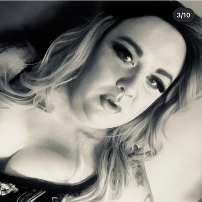 cupcakesryummy's profile picture. Lets see...Where do i start...I'm 39 years old, gay and proud of it... I'm a Drag Queen with her own company…I'm just me and married :) Married May 1st 2021