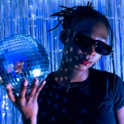 🇧🇧Y’all are not y’all ancestors, y’all are some BITCHES —@writtenbyhanna ; click the link to donate to the Philly bail fund
