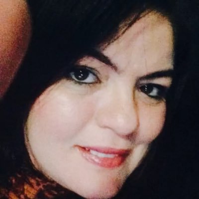 Ando devagar Pq já tive pressa e levo esse sorriso Pq já chorei demais