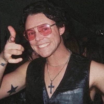 dm your tweet requests to me and i’ll post them! remember, always be kind. xx