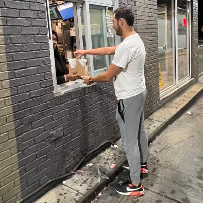 carlitosperalta's profile picture. 👻 - carlitosperalta // Instagram - carlitosperalta