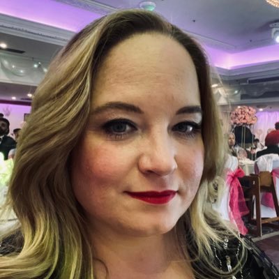 KirstyNewman's profile picture. 💕💕💕