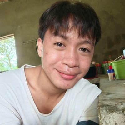 pnggngg's profile picture. unique in my own magnificent, fucked up way 🌈♏