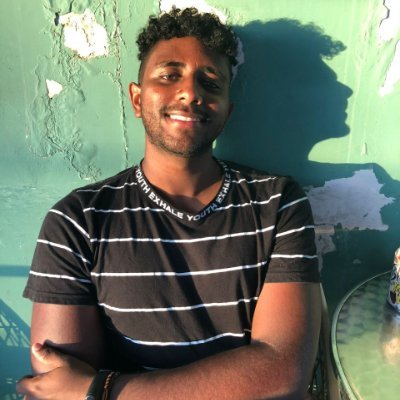 Messista ⚽.
🦄 👨🏿🔬 Front End | Javascript & Vue.js | Back End | Python & node.js | Solidity | Data | UX/UI. 💻
🪄 Not an expert but an experimenter.