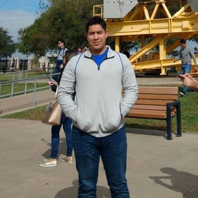 Octaviopc5's profile picture. Ingeniero en mecatrónica, literatura de pasión, astrónomo aficionado🌌🌗. Platiquemos de cerveza, memes, tecnología y la vida.