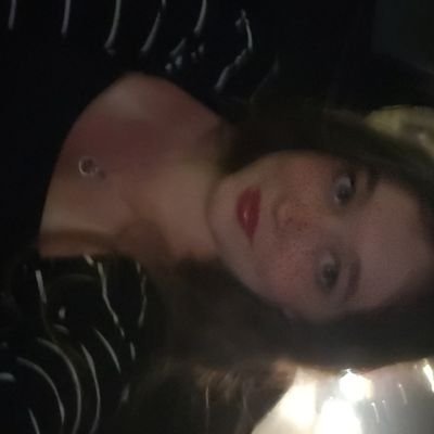 Ceclia44068071's profile picture. sempre acho q td mundo me odeia e q eu n me encaixo em nenhum grupo 👍🏻
mentalmente INStável