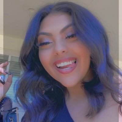 Christinebooty's profile picture. Egyptian // IG : _queen_christinneee_// 👻 christinee_bou