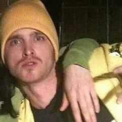 derickf710's profile picture. windows normal não da tela pra mim