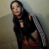 diana(@tttblwnk) 's Twitter Profile Photo