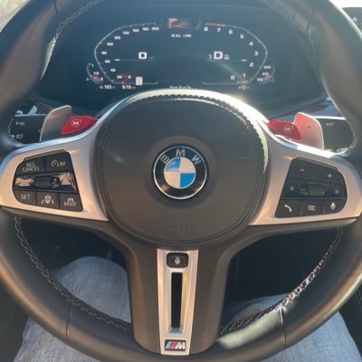 LVREbiz's profile picture. Entrepreneur and Crypto investor.