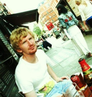 jamescomma's profile picture. 