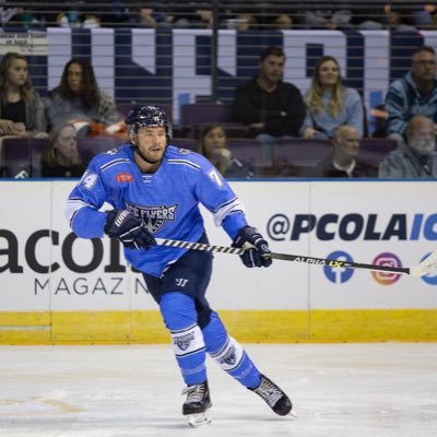 jhenderson_97's profile picture. Hockey Player