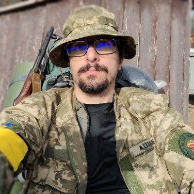 Author of indie games of various shitness. 
Now in Ukrainian Armed Forces helping to defend my home from russians. штабний щур на бамбасі