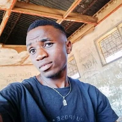 Bruxo89643494's profile picture. Se te faz sentir faz sentido tudo passa