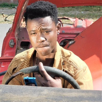 Afropop artist. Afro sound mixed with iMbube, Hip hop & Soul. Bookings: 063 177 5198 MbongsCele@gmail.com Listen to New music on YouTube link below...