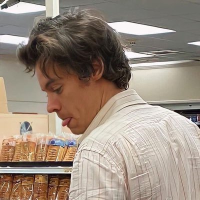 luvmyzaynie's profile picture. 🫶🏻 (she/her) // fan account