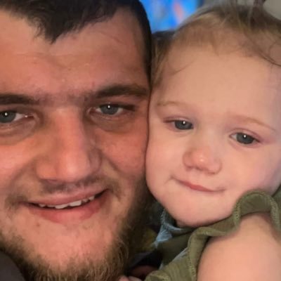 Father of 4 boys❤️and a beautiful little lady❤️Snapchat:chrisstoaks Facebook:Christian Stoaks