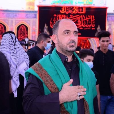 عيش كما تحب انت وكما يريد الله ورسول الله محمد (ص) وال بيته الاطهار .. وليس كما يرد الناس منك ان تعيش .فان أرضاء الناس غاية لا تدرك.
اللهم اجعلني خادم للحسين