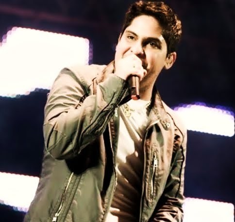 Para as muheres do Jorge (JeM) que gostam dele,acham ele fofo,lindo,inteligente,e TUDO mais *-* #FamiliaJeM
@Patidosaltos e @analuizamatias