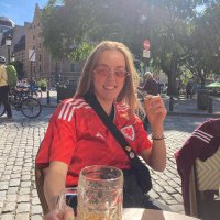 Llywela Edwards (@llywelaedwards) 's Twitter Profile