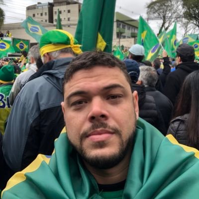 ⚽️🦅🙏 Se, porém, algum de vós necessita de sabedoria, peça-a a Deus, que a todos dá liberalmente {livremente}.             Bolsonaro meu Presidente 🇧🇷