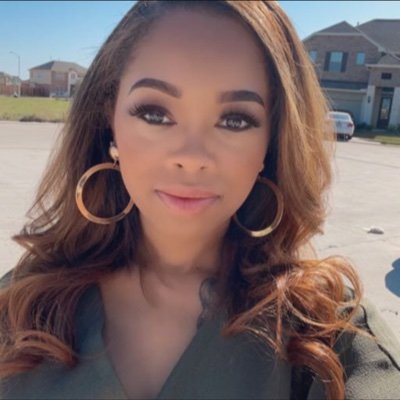 SINGER • SONGWRITER ✨                                                       IG:@tanecialashae