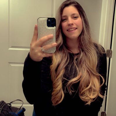 brionnarich's profile picture. You taught me why hurricanes were named after people 🌊