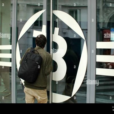 naythit1919's profile picture. when I have lovers in my heart when I have cryptos in my hand.Everything is fine.