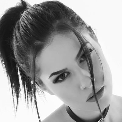 Elisang85826380's profile picture. Ter personalidade forte