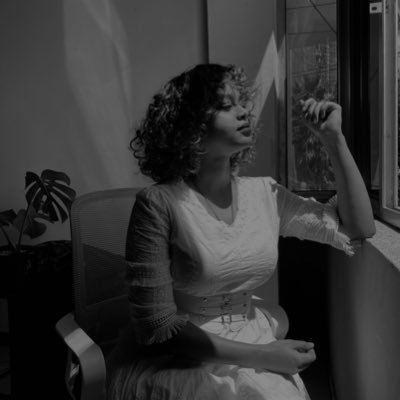 African,Ethiopian. TV host, Empowered Woman. Founder of @le_ehite