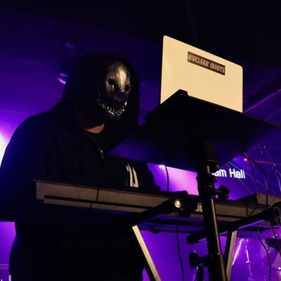 BeatWeiser's profile picture. Nuclear Idiots (FX) @nuclearidiots / 사운드 작업해서 먹고 삽니다 / Arsenal, Les Bleus, Twins, Braves.