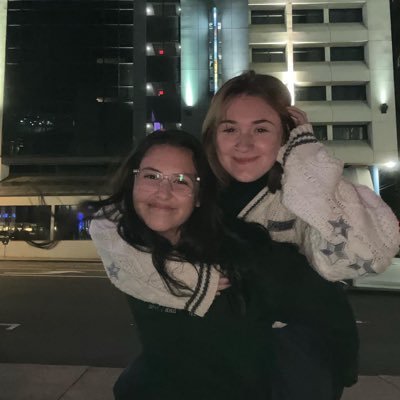 bejeweledliv's profile picture. Nashville 5/6🙏