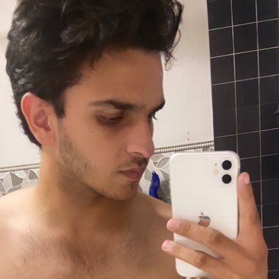 DhimanJasjeet's profile picture. Automobile is all what I live for.