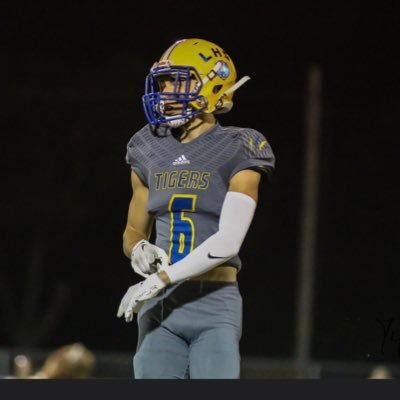 LB/WR|6,0”165lbs|C/O 2025|Leonard TX,High school4.0 GPA