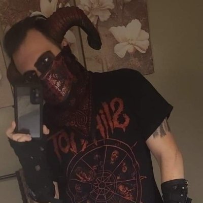 XsatanicXpanicX's profile picture. 