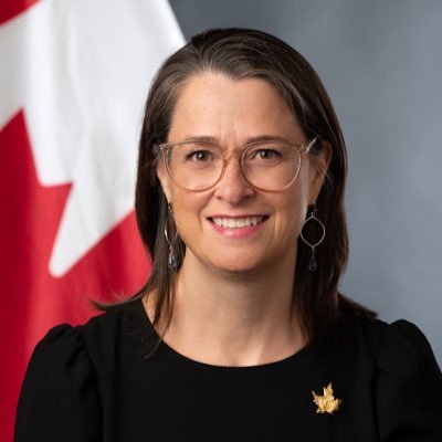 Canada’s Ambassador for Climate Change / Ambassadrice pour les changements climatiques 🇨🇦/ Proud Mom / personal views