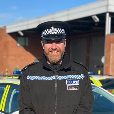 Local Policing Commander for Stoke north. Previous SIO / CLEM.  Call 999 in an emergency. For reports of crime please visit https://t.co/qKlMBrb8Bq